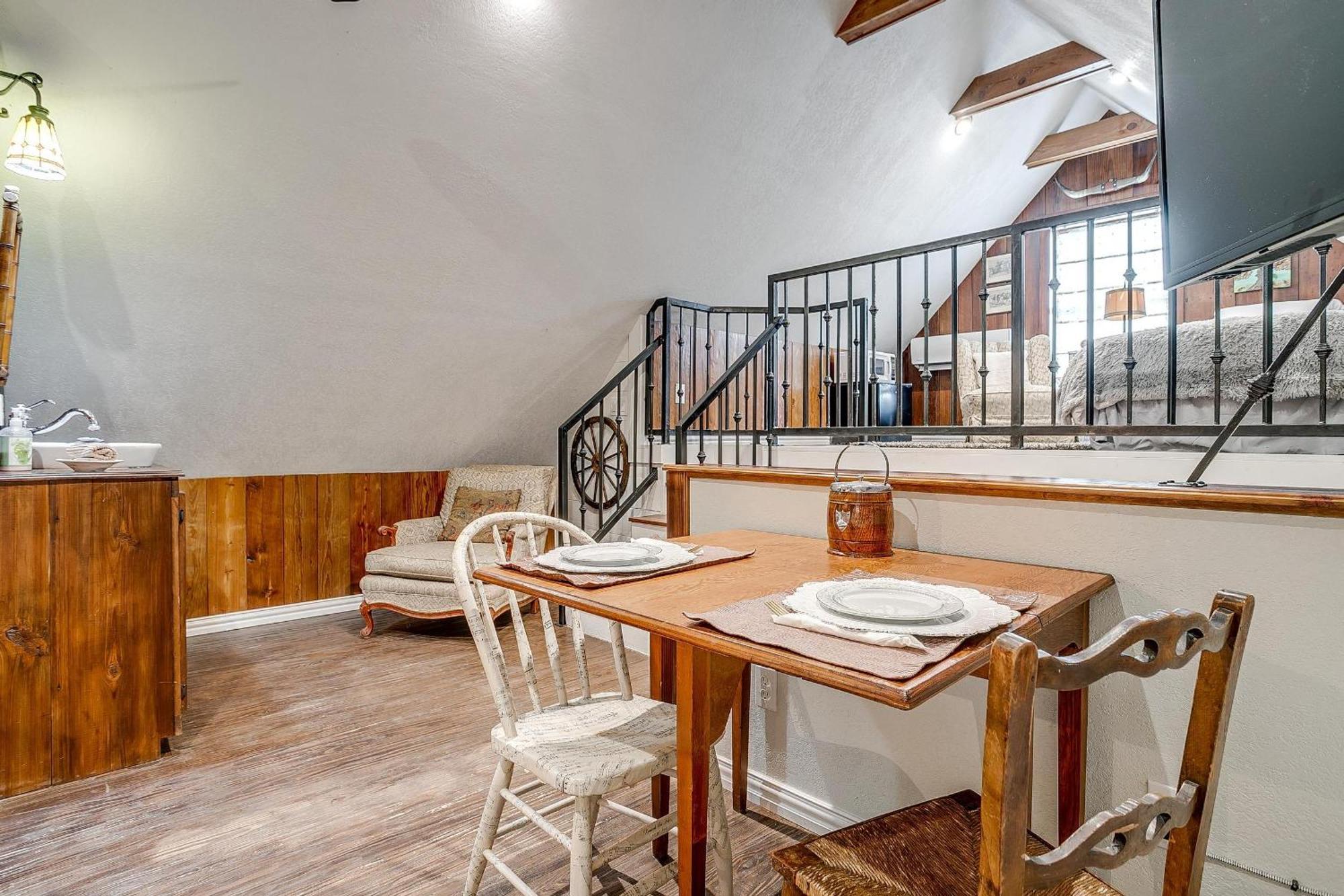The Gallery House Boutique Hotel Стивенвилл Экстерьер фото
