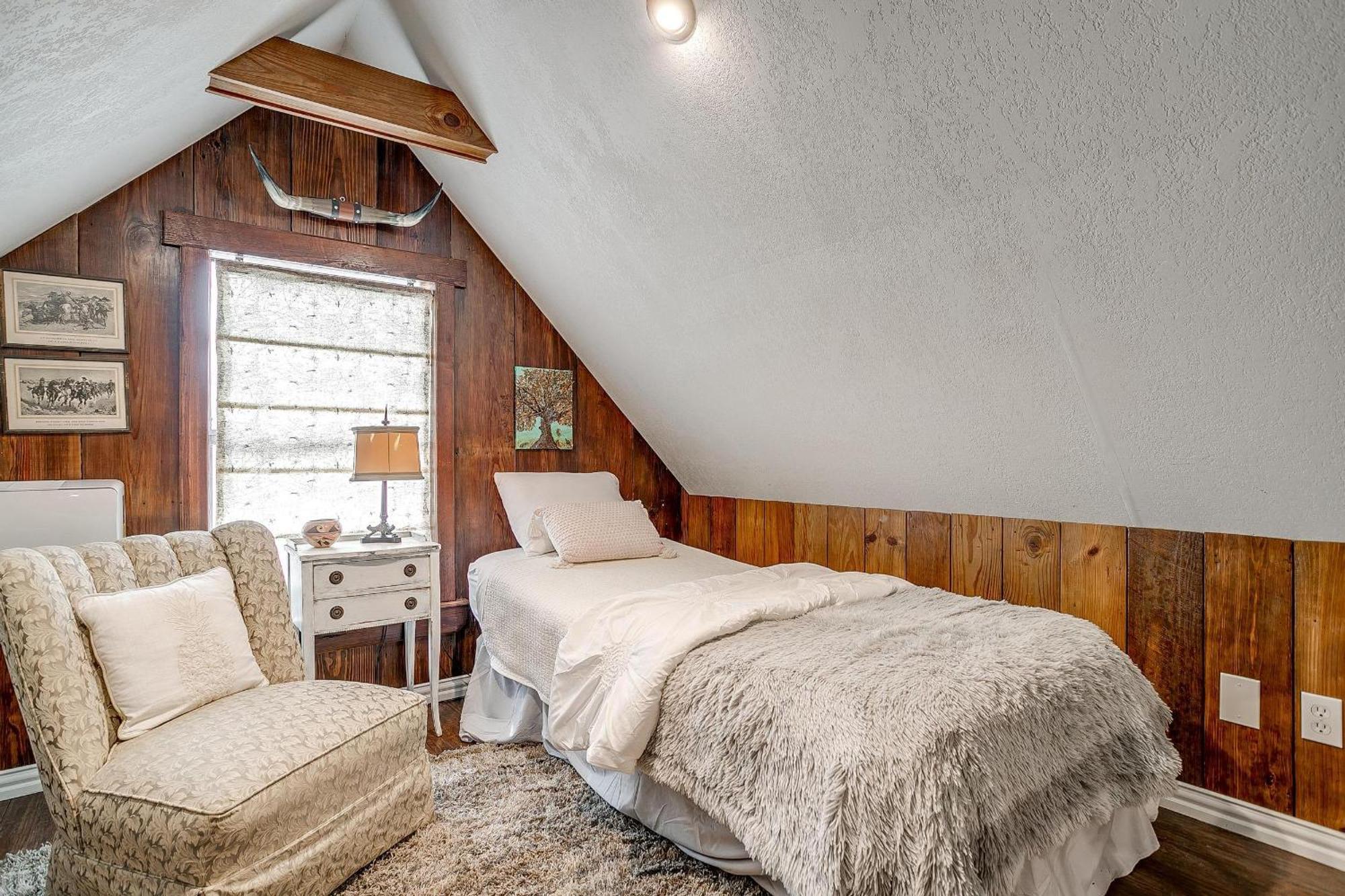 The Gallery House Boutique Hotel Стивенвилл Экстерьер фото